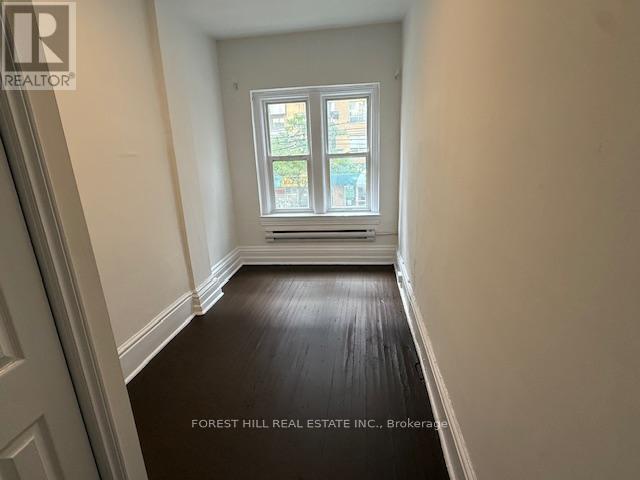 Photo du bâtiment - 132 Dundas St E