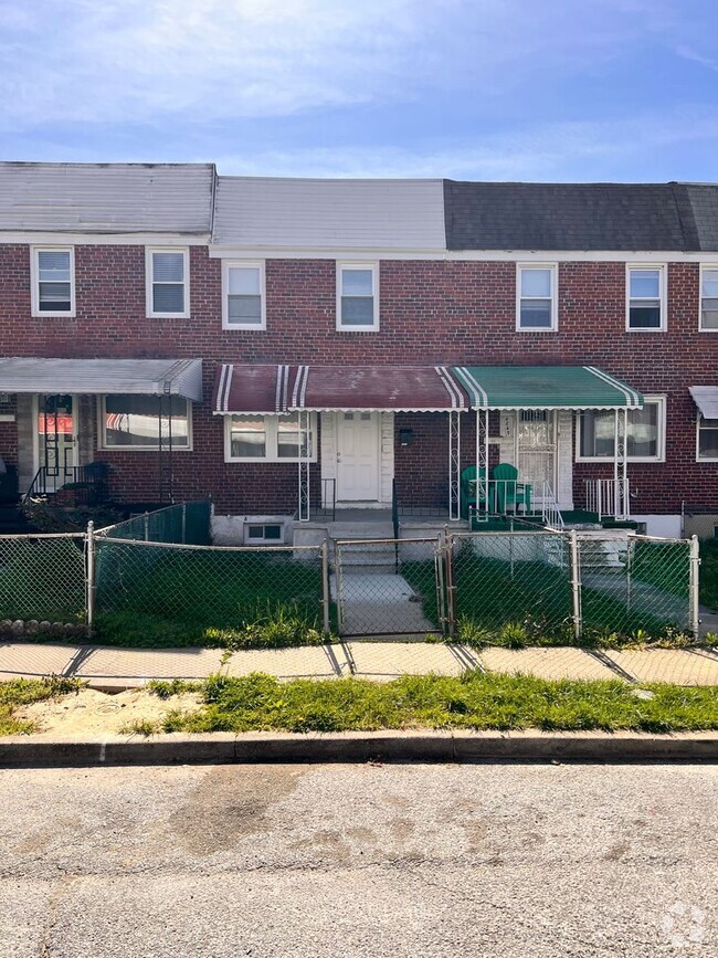 Building Photo - 4851 Greencrest Rd