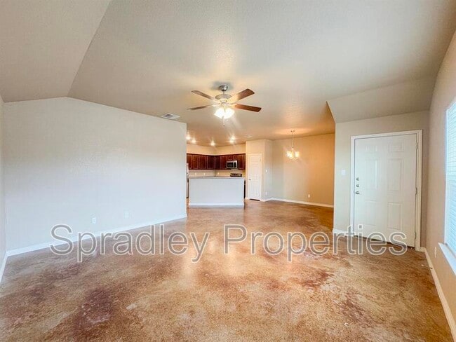 Building Photo - 927 Laila Ln