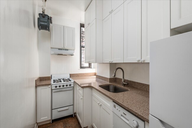 Foto del edificio - 510 W 110th St