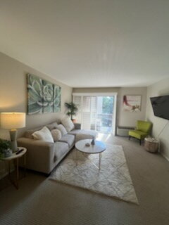 Foto del edificio - "Chic 2-Bed Condo in Walnut Creek with Sleek Granite Countertops - 790 Sq Ft of Modern Living!"
