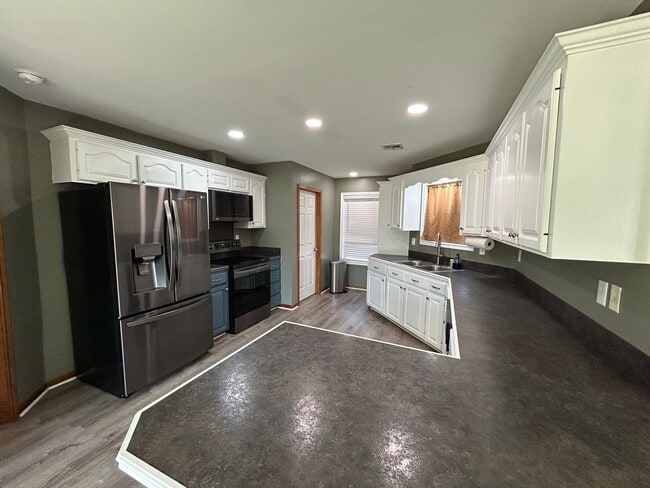 Building Photo - 3 Bed, 2 Bath Home for Rent