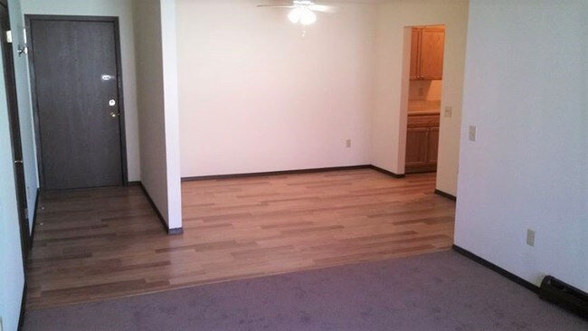 Building Photo - 2436 Chalet Gardens Ct