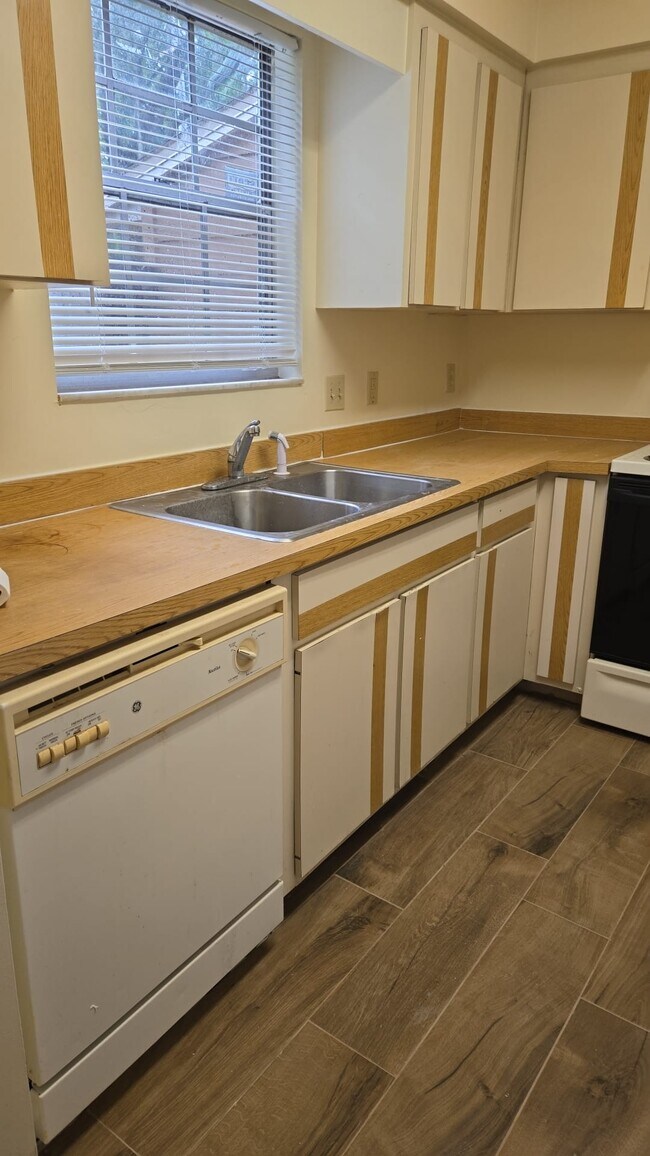 Foto del edificio - 7214 SW 44th Pl