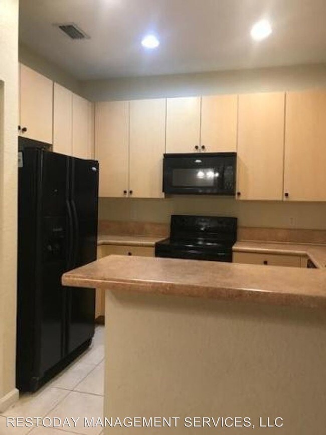 Building Photo - 3 br, 2.5 bath House - 1744 SW Via Rossa