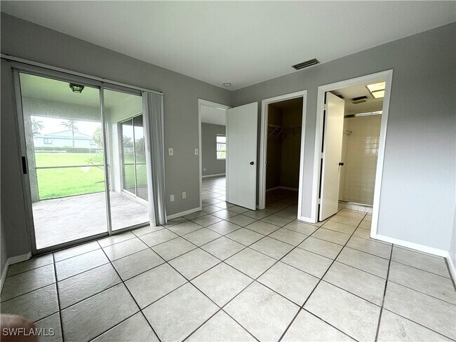 Building Photo - 1107 SE 46th Ln