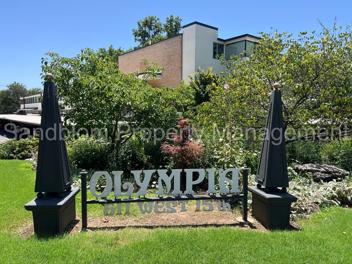 Foto principal - For Lease | Riverside Condo | Available Now!