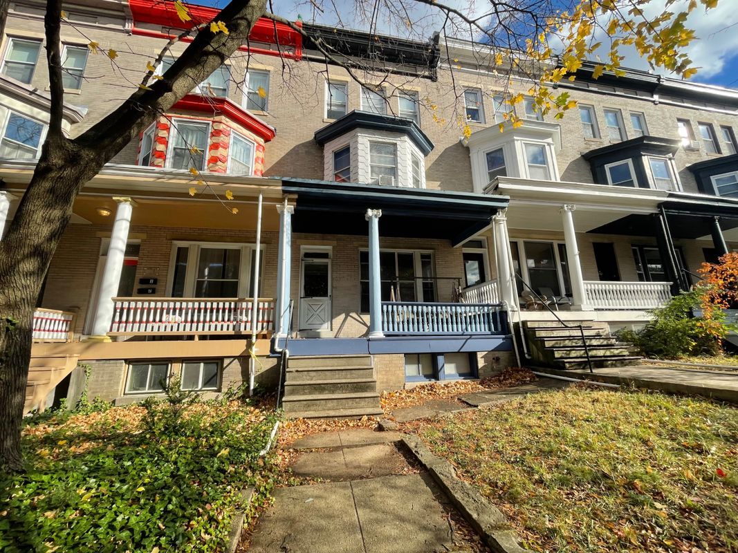 Foto principal - 3007 N Calvert St