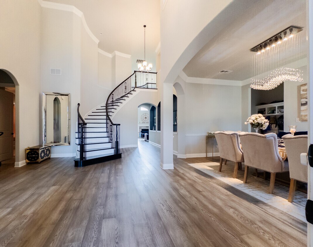 Foto principal - 10913 Falling Leaf Trail