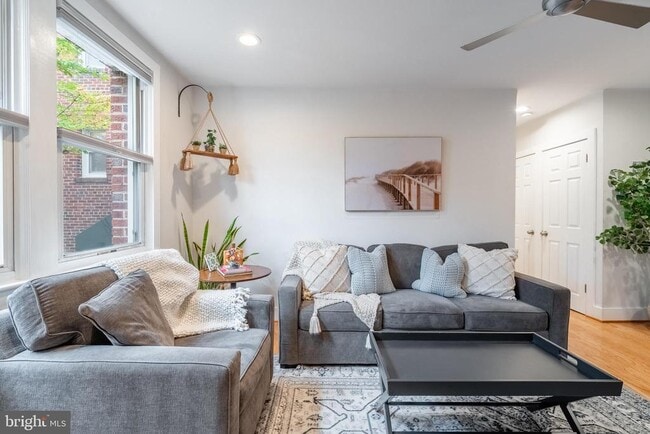 Building Photo - 4004 Beecher St NW