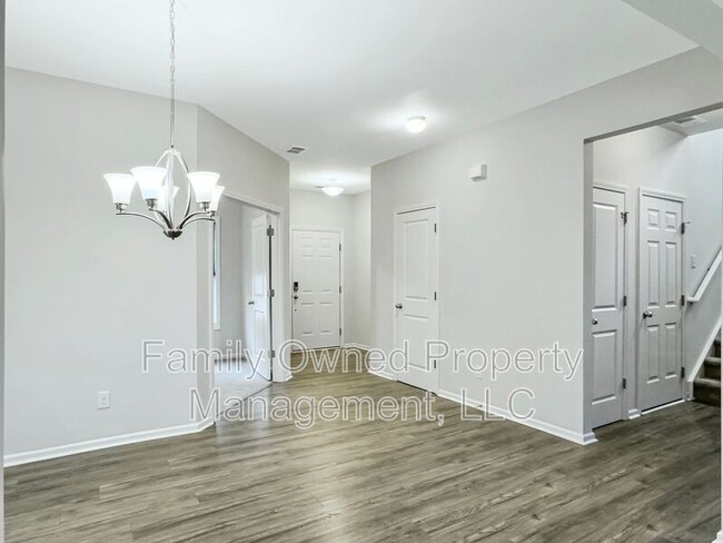 Building Photo - 242 Dunlin Dr