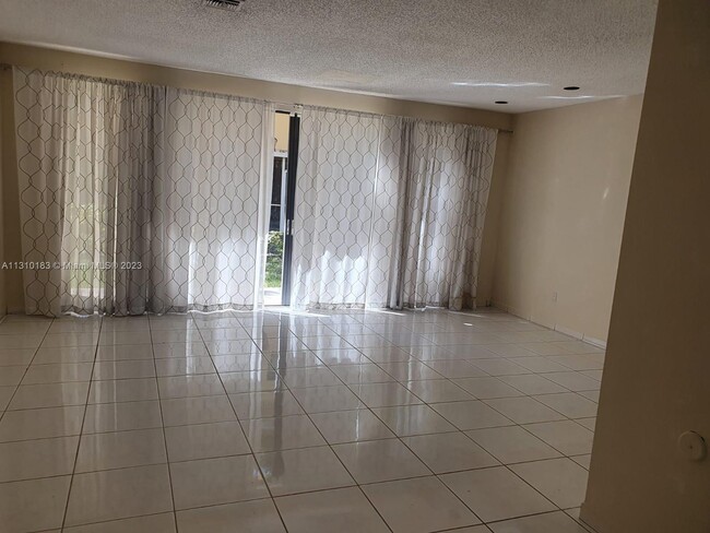 Building Photo - 21394 Marina Cove Cir