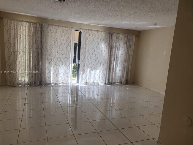 Foto del edificio - 21394 Marina Cove Cir
