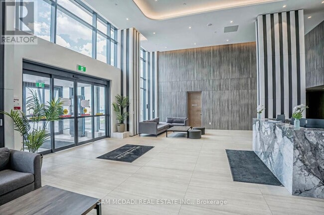 Photo du bâtiment - 220 MISSINNIHE Way