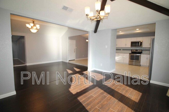 Foto del edificio - 1004 Woodland Way