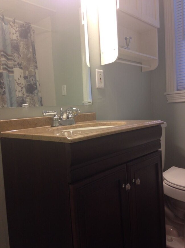 Foto del edificio - Three Bedroom Home in Findlay