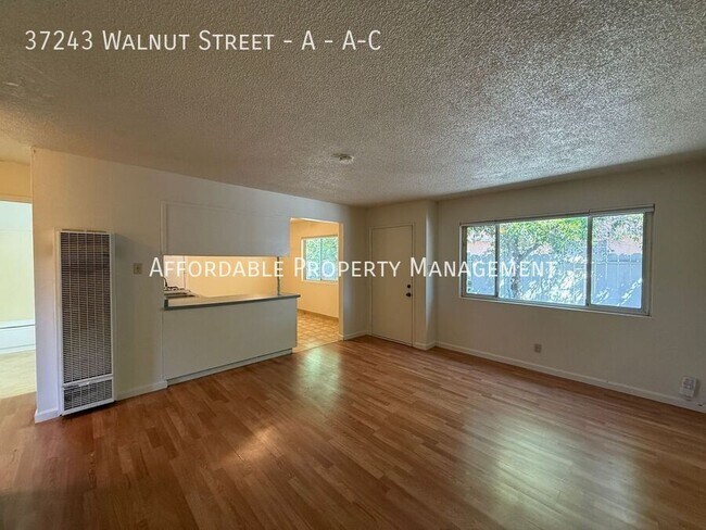 Foto del edificio - 37243 Walnut St
