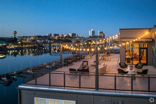 Livano Knoxville - Livano Knoxville Apartments