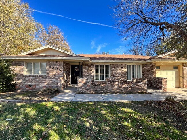 Building Photo - 6305 Raleigh Avenue - Spacious home in exc...