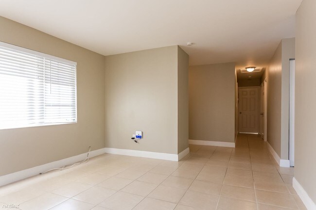 Building Photo - 3 br, 2 bath House - 9217 Bloomfield Dr