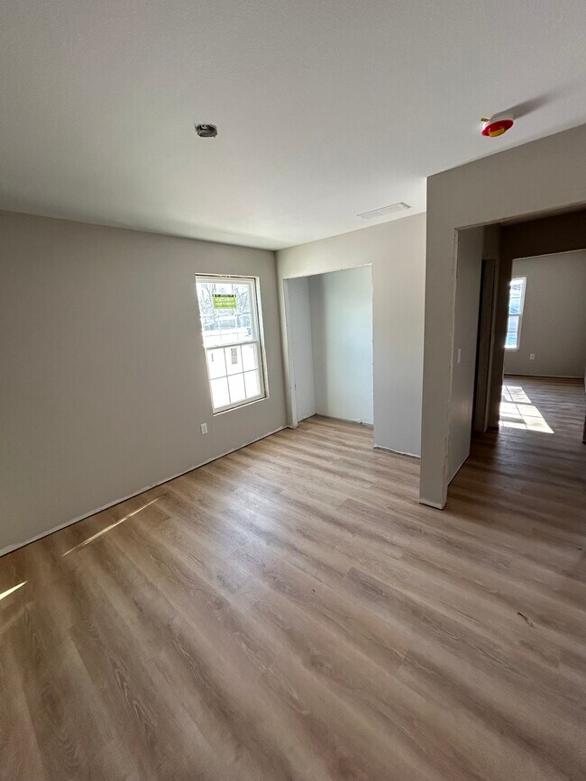 Foto del edificio - 304 Jennifer