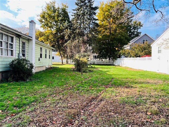 Building Photo - 266 3rd Ave