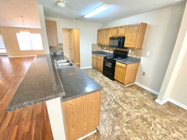 Building Photo - Southeast Memphis Now Leasing 4 Bedroom 2 ...