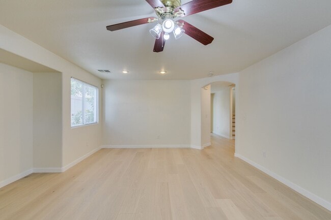 Building Photo - Bright & Inviting 3 Bedroom Home in 89148