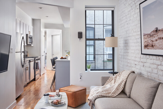 Building Photo - Common Cypress (Furnished Rooms)
