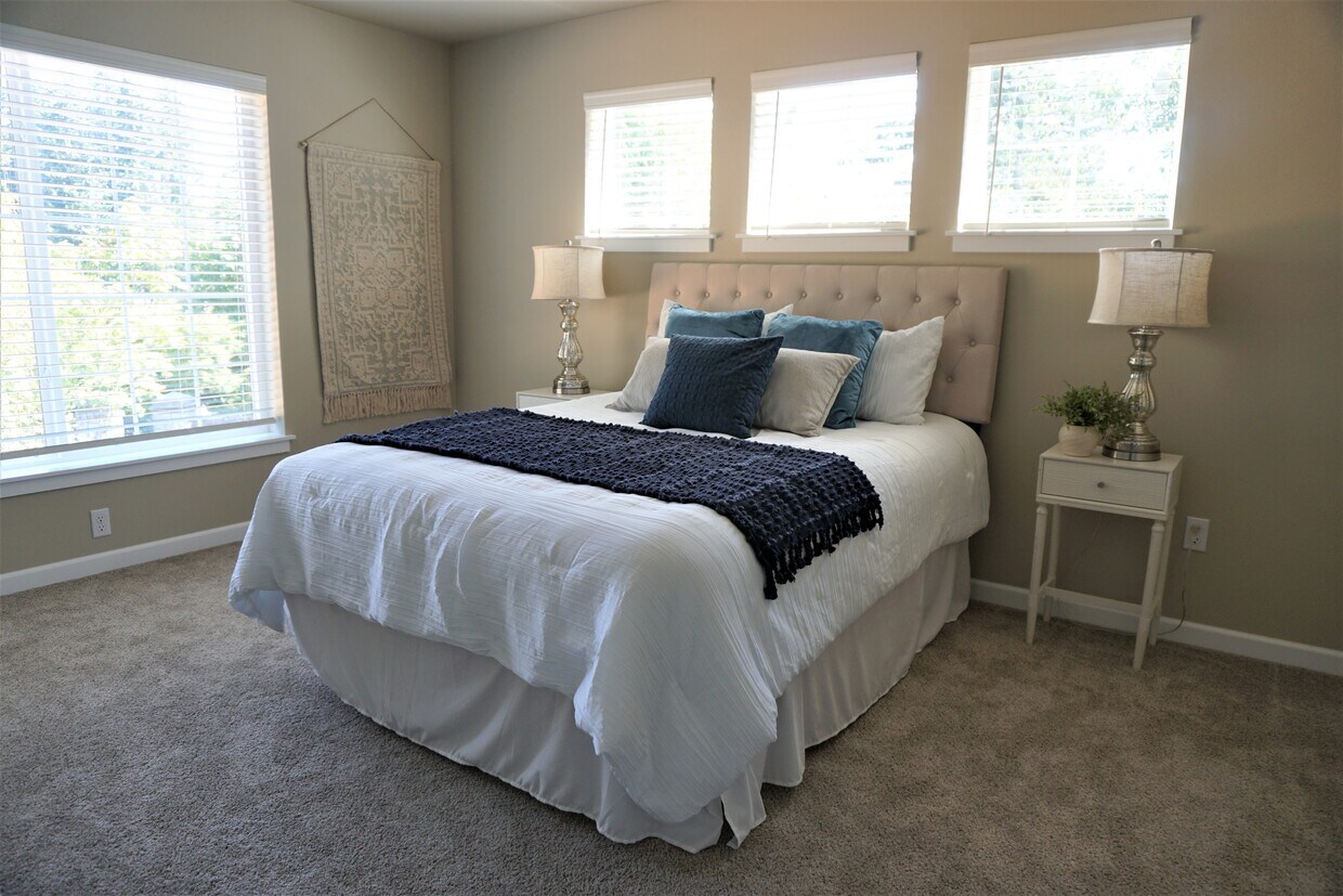 Foto principal - 4408 Henderson Blvd SE