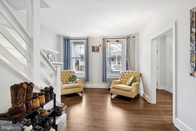 Building Photo - 138 Hall St