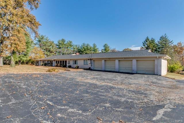 Building Photo - 319 S New Ballas Rd