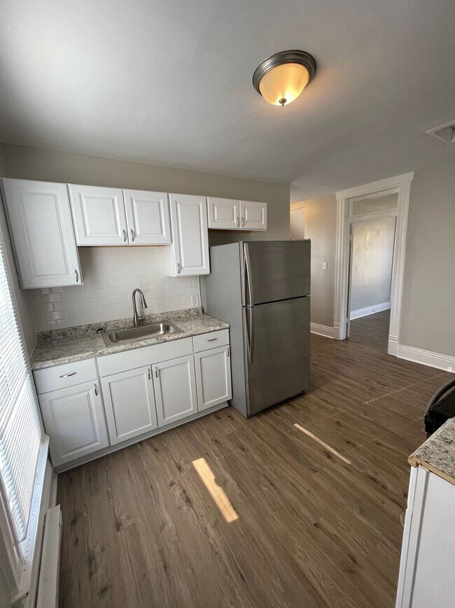 Foto del edificio - ?? Spacious 3BR/2BA Home in Lafayette – Pet Friendly + Shared Laundry! ??
