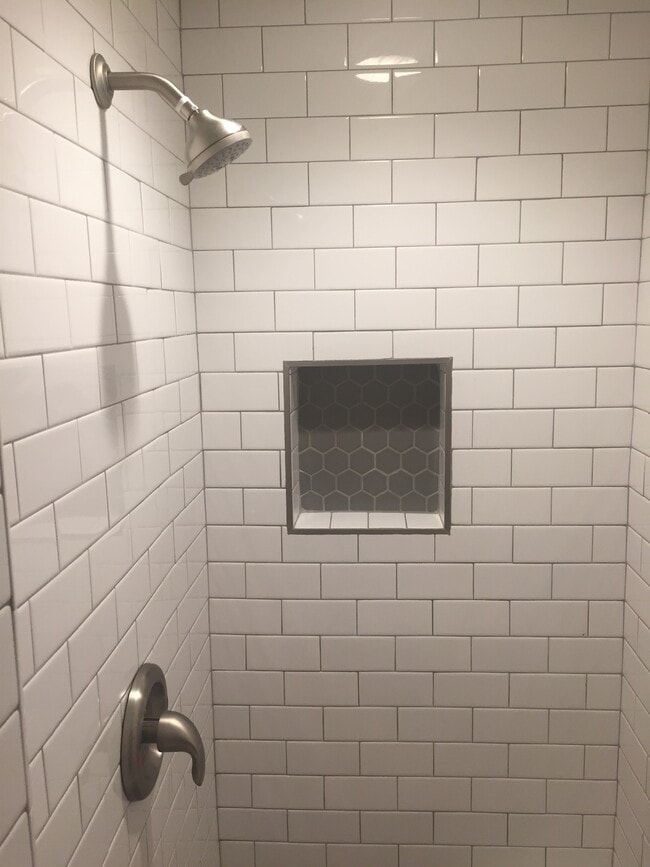 Bathroom - 5352 Edgewood Pl