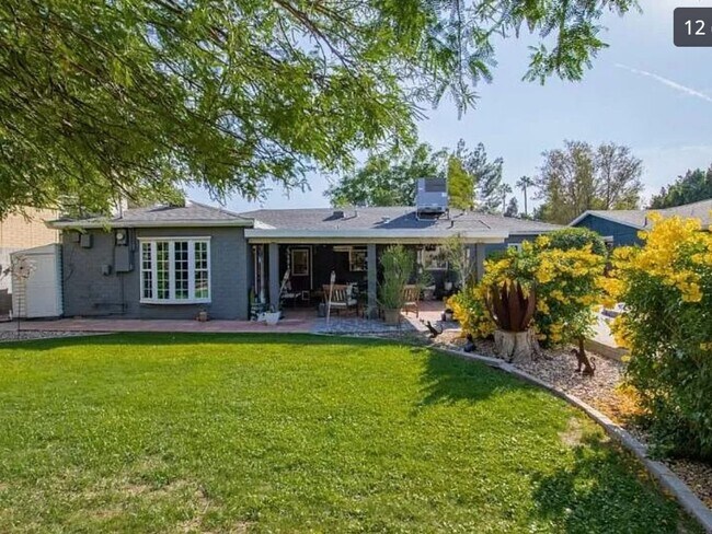 Foto del edificio - 3 Bedroom Single Family Home in Phoenix: $...