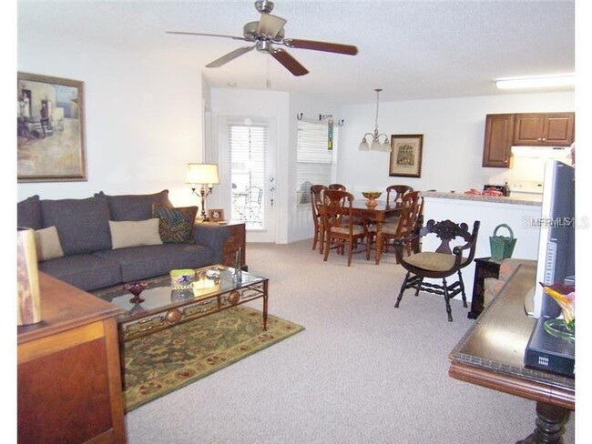 Foto del edificio - 2584 Grassy Point Dr