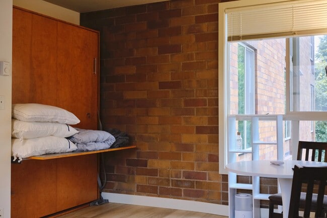 Photo - 905 Cherry St Apartment