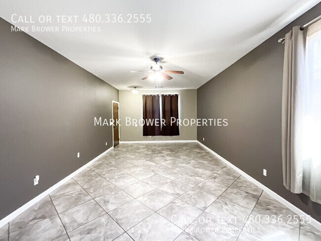 Foto del edificio - 11878 N 145th Ln