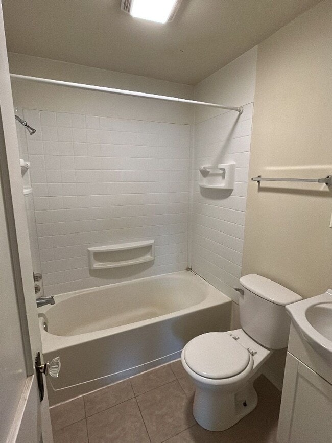 Photo - 2017 Elmwood Ave Apartment