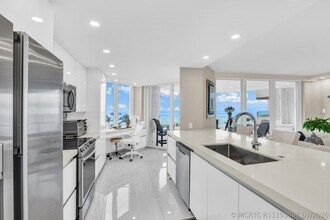 Building Photo - 550 S Ocean Blvd