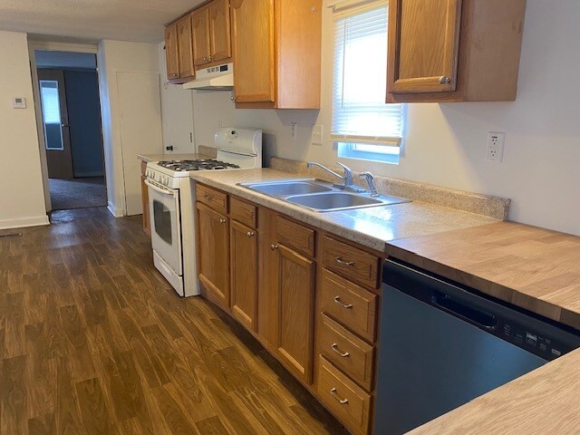 Foto del edificio - 13201 Parkway Ct