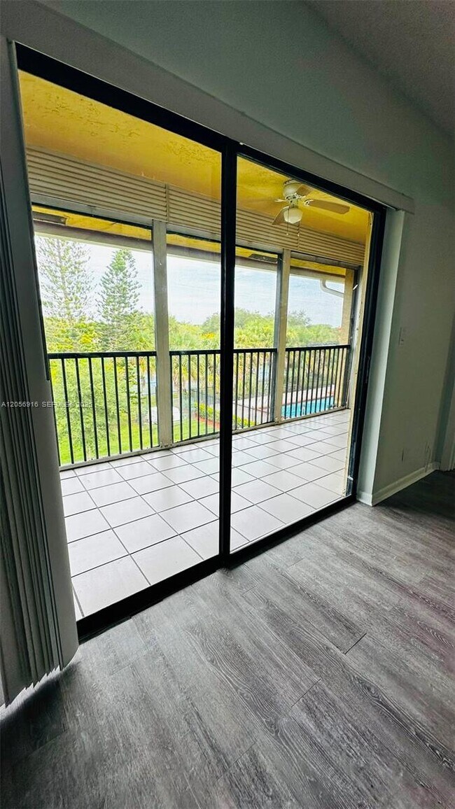 Foto del edificio - 2091 Coral Ridge Dr