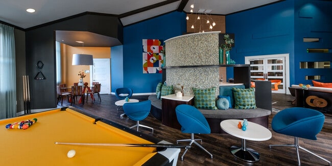 Building Photo - Infinity at Centerville Crossing