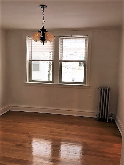 Formal DR overlooks yard - 2554 W Ardmore Ave