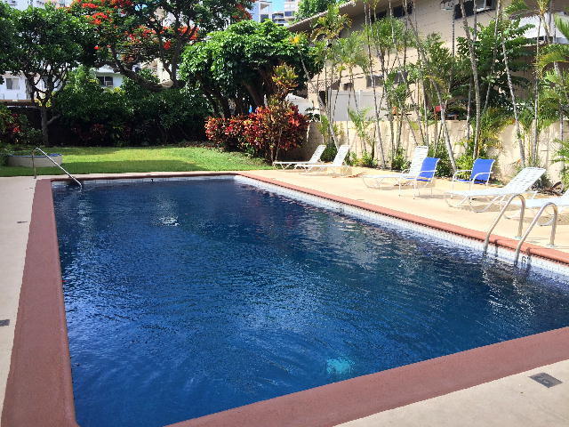 Foto del edificio - To register for the showing time below, no...