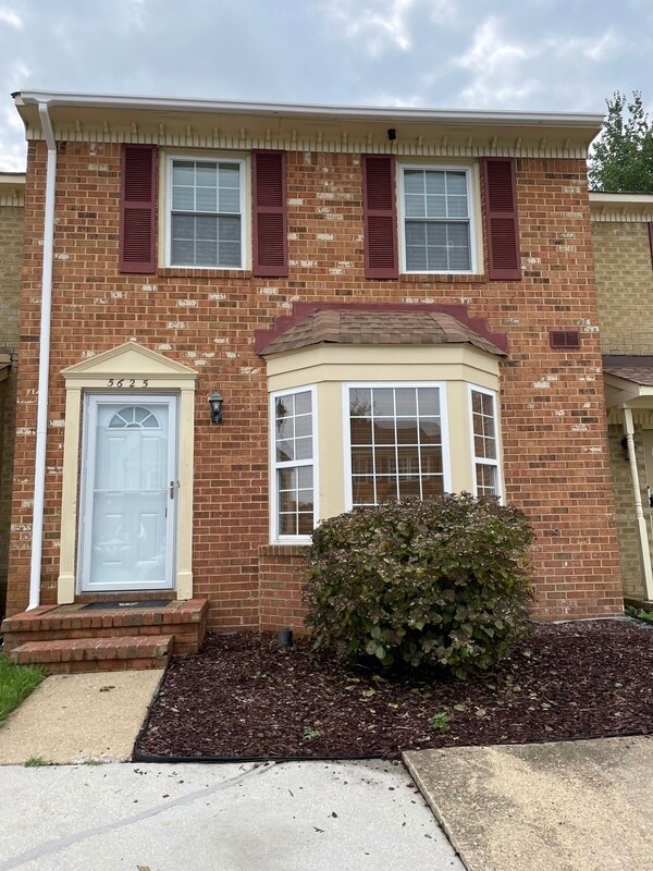 Primary Photo - 5625 Campus Dr