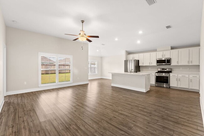 Building Photo - 227 Morning Crk Wy