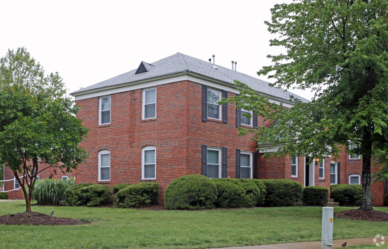 Archers Green Apartments in Norfolk, VA