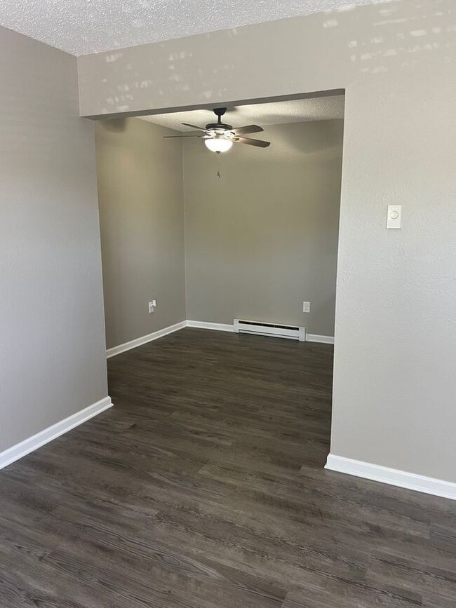 Foto del edificio - 4103 Harvest Ln