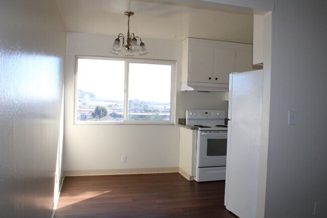 Foto del edificio - 5234 Sacramento Ave